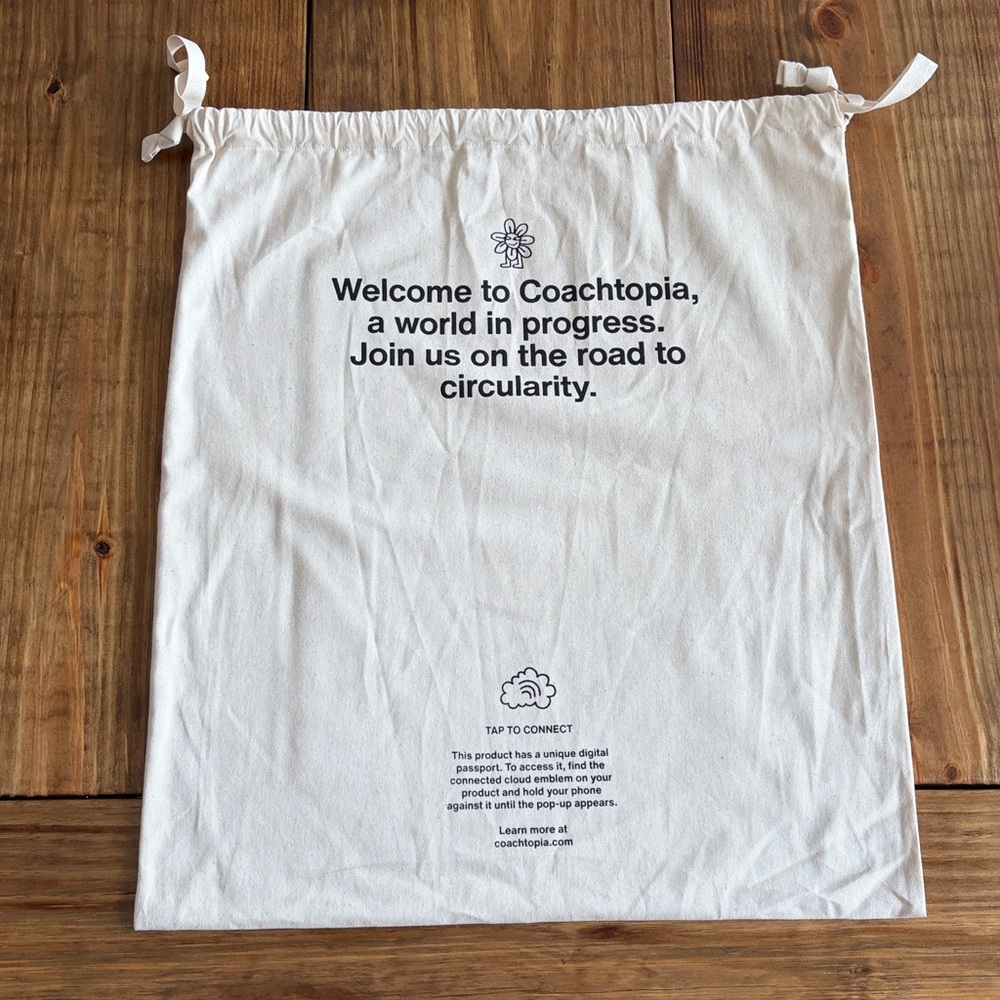 Authentic Extra Large NEW Coachtopia Cream Dust Bag - Picture 2 of 2